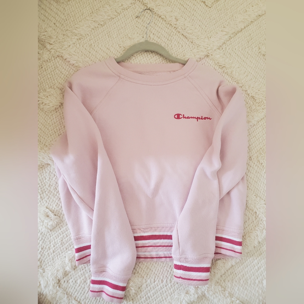 Light pink Champion sweatshirt